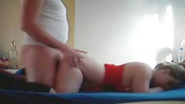 Adăugat ca ar mom sexi porn trebui pentru șosete frumoase blonde