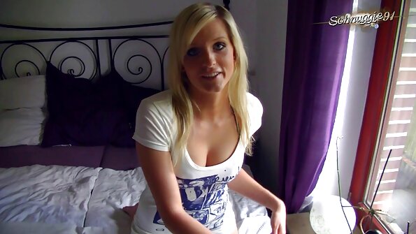 Skinny latina cu tatuaje pe corpul ei devine fundul ei lovit de un free videochat xxx înalt nemernic