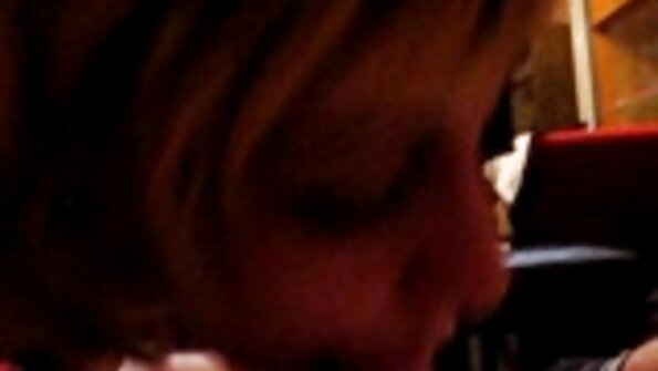 Vizita cu o prietena video cam sex tanara fututa in toate gaurile unei fete